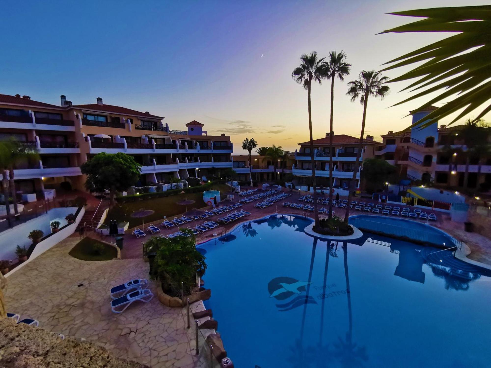 Strelitzia Apartment - Ocean View & Heated Pool San Miguel de Abona Luaran gambar