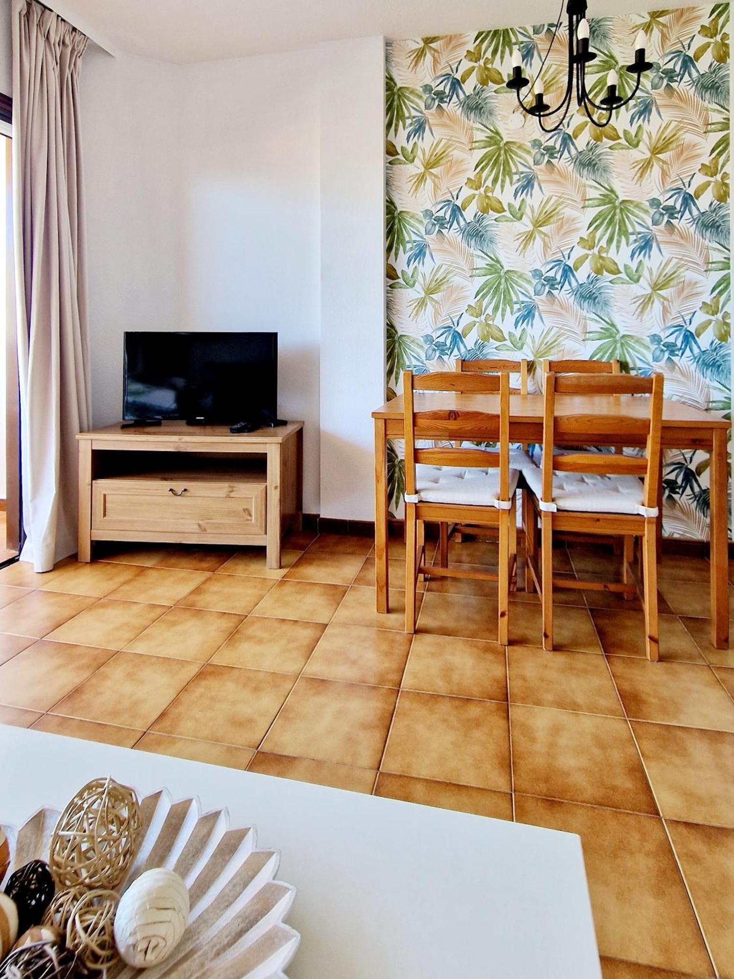 Strelitzia Apartment - Ocean View & Heated Pool San Miguel de Abona Luaran gambar